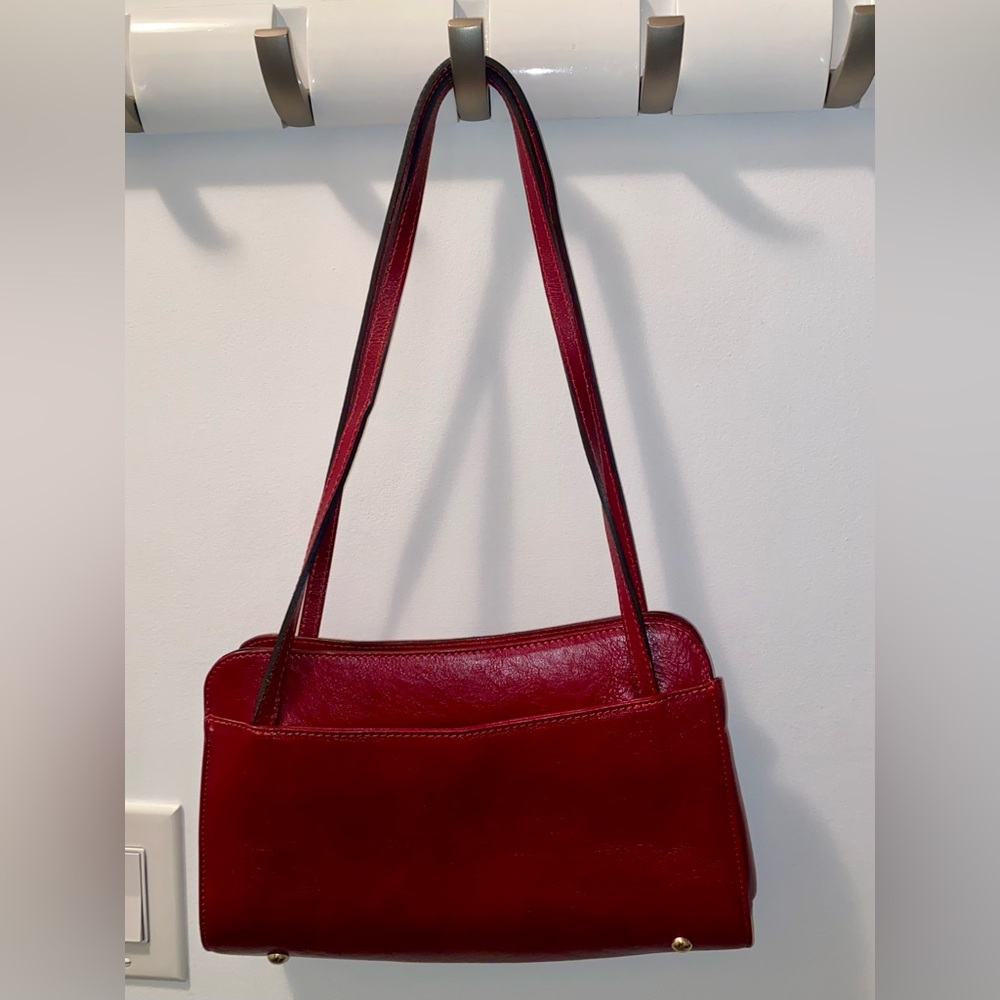 Divina Firenze Red Leather Shoulder Bag - Picture 2 of 9